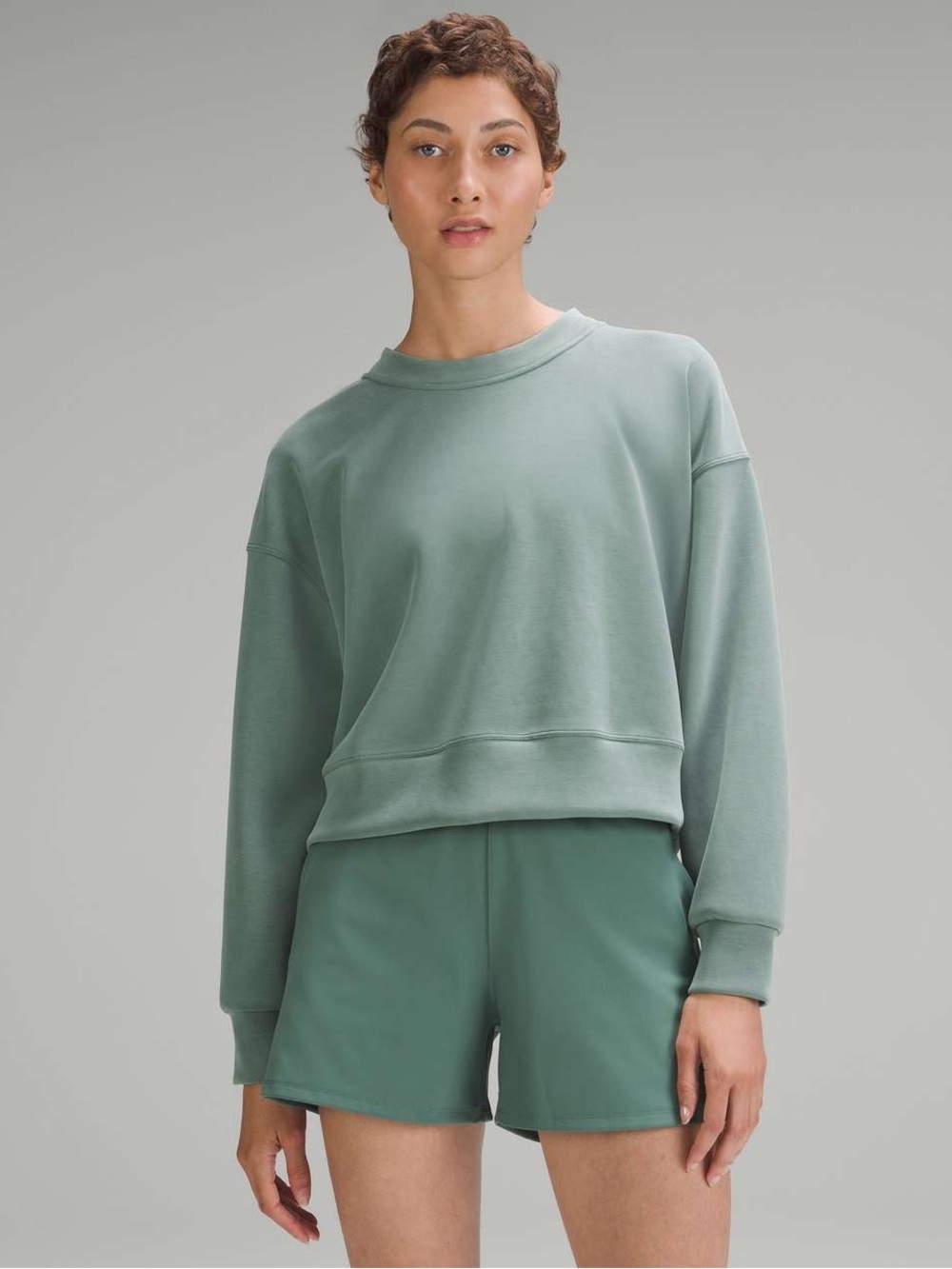 Lululemon Softstreme Perfectly Oversized Cropped Crew Green Size 4 As-Is Stains